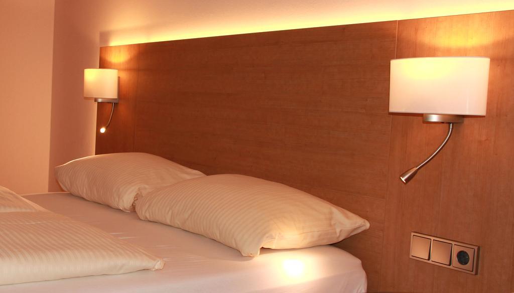 Hotel Goldenes Fass In רוטנבורג אוב דר טאובר מראה חיצוני תמונה