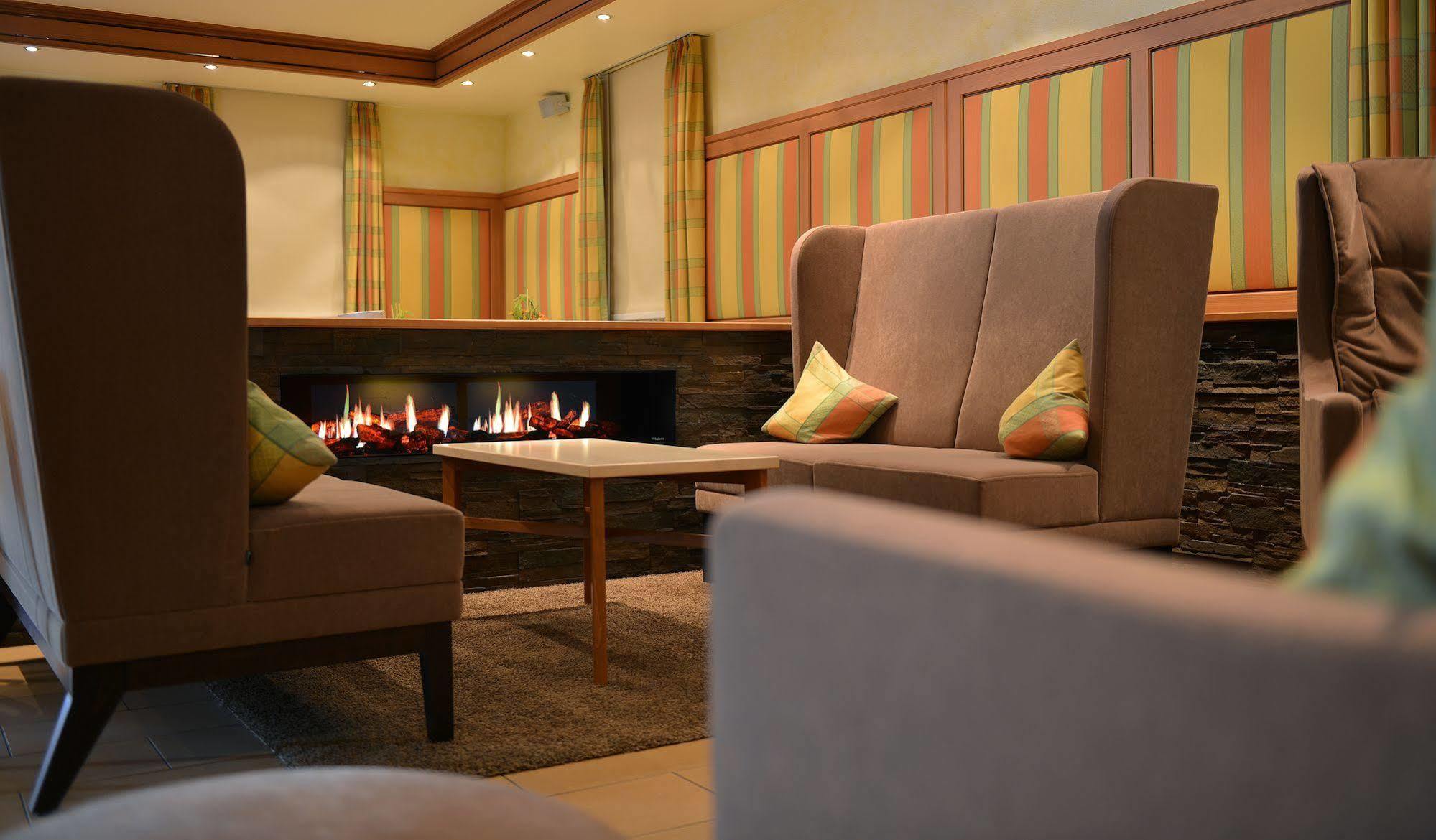 Hotel Goldenes Fass In רוטנבורג אוב דר טאובר מראה חיצוני תמונה